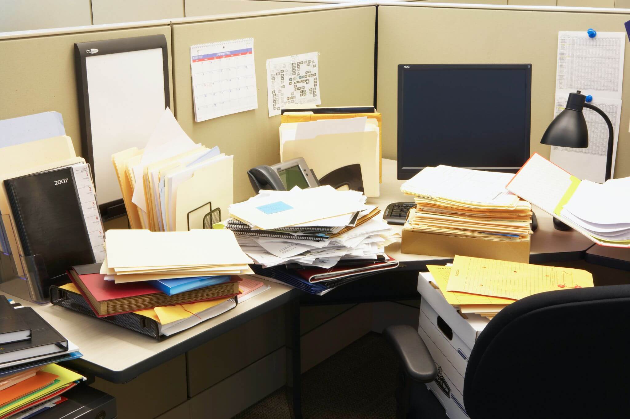 Helpful Tips to Declutter your Office